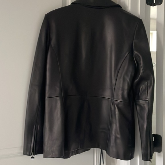 New without tags Liz Claiborne genuine leather jacket size Large. - Picture 4 of 4